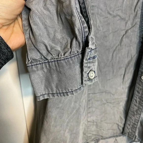 Vintage America - grey denim looking button up long sleeve top - size small - Picture 3 of 6